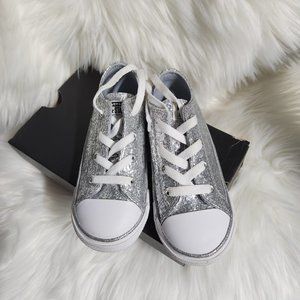 Girls silver glitter kids Converse chuck taylor shoes